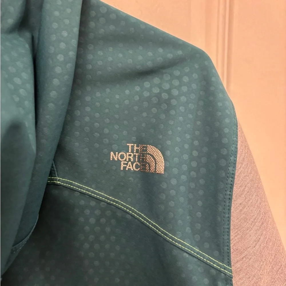 North Face Hiking Outdoor Hooded Zip-up Jacket